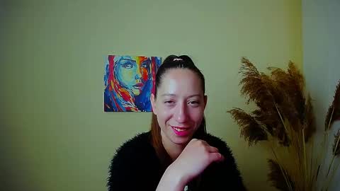 Snapshot of _astraia_ chatting on June 3, 9:12 am _astraia_ online show from June 3, 9:12 am