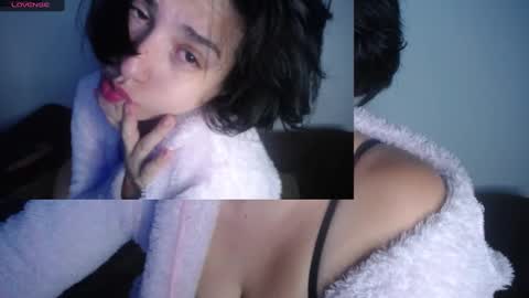 atenea online show from December 7, 1:25 am