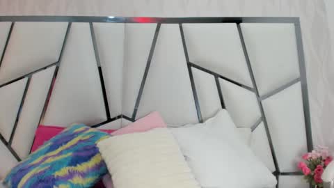 Aura online show from January 14, 3:12 am