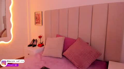 _aurora_collins_ online show from July 24, 2:48 pm