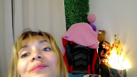 _babieswink online show from January 6, 8:23 pm