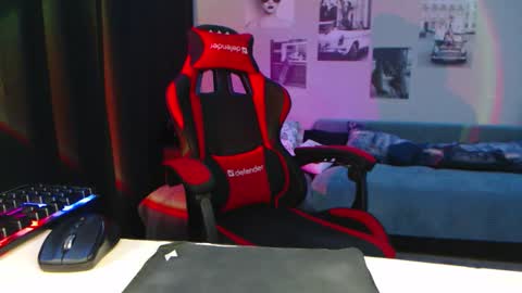 Snapshot of _badkarma_ chatting on September 23, 11:52 pm Tiffany online show from September 23, 11:52 pm