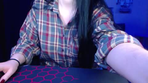 Snapshot of _badkarma_ chatting on November 24, 12:10 am Tiffany online show from November 24, 12:10 am