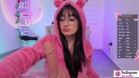 Andrea online show from February 19, 5:38 pm