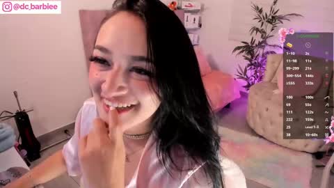 Snapshot of _barbie_joy chatting on June 5, 10:59 pm Andrea online show from June 5, 10:59 pm