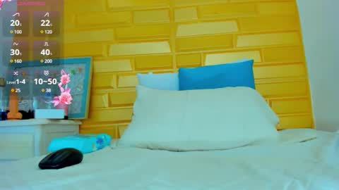 Snapshot of _becky__ chatting on January 21, 10:19 pm Becky online show from January 21, 10:19 pm