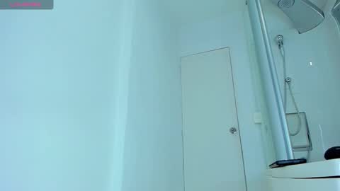 Snapshot of _becky__ chatting on January 28, 11:28 pm Becky online show from January 28, 11:28 pm