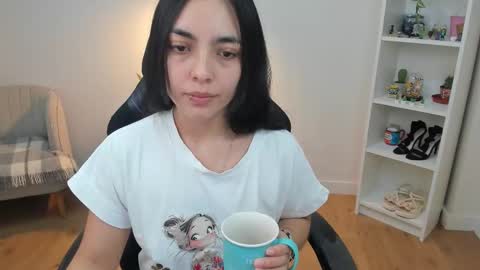 Snapshot of _bellaevans_ chatting on March 2, 6:03 am Bella Evans online show from March 2, 6:03 am