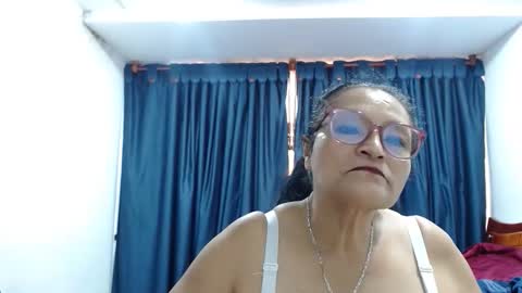 Snapshot of _bellanocturna chatting on March 23, 10:14 pm _bellanocturna online show from March 23, 10:14 pm