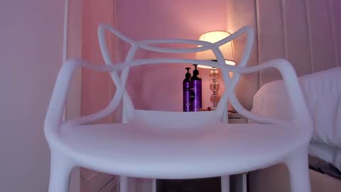 Snapshot of _bianca_18 chatting on February 3, 5:46 pm Hi guys i am Bianca online show from February 3, 5:46 pm