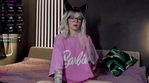 Snapshot of _black_fox__ chatting on March 15, 12:16 am Olivia Subscribe to my Fansly - online show from March 15, 12:16 am