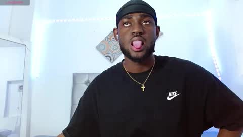 Andrew online show from November 13, 7:02 pm