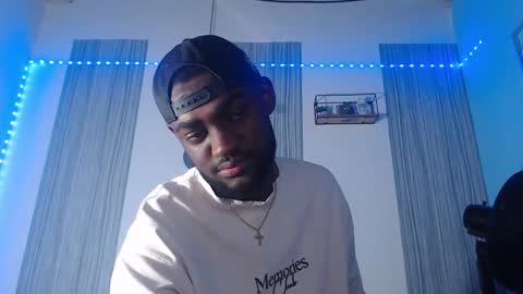 Snapshot of _black_stallion chatting on February 22, 2:34 am Andrew online show from February 22, 2:34 am