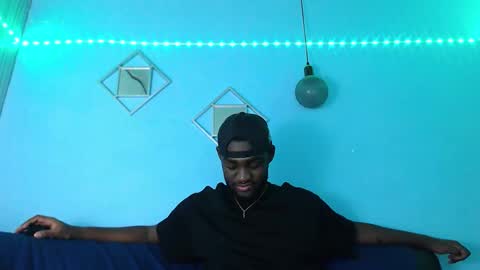 Snapshot of _black_stallion chatting on March 29, 3:28 am Andrew online show from March 29, 3:28 am