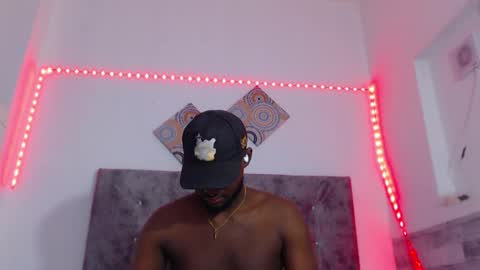 Snapshot of _black_stallion chatting on April 15, 7:58 pm Andrew online show from April 15, 7:58 pm