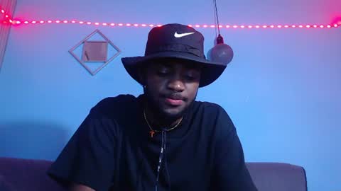 Snapshot of _black_stallion chatting on June 12, 11:31 am Andrew online show from June 12, 11:31 am