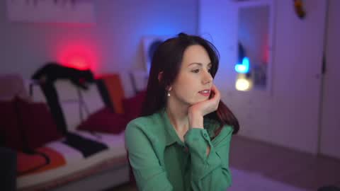 Lili online show from February 20, 6:19 am