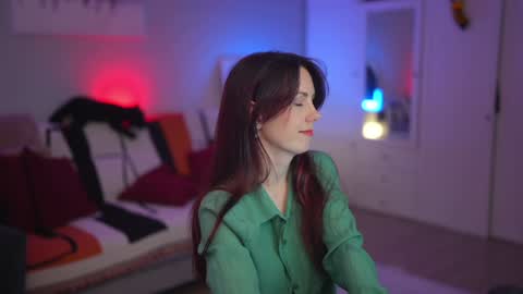 Lili online show from February 20, 6:26 am