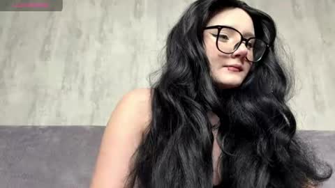 Snapshot of _blackcharm_ chatting on June 16, 12:02 am _blackcharm_ online show from June 16, 12:02 am
