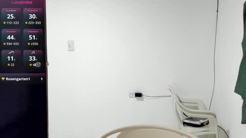 _blairwest_ online show from October 18, 8:04 am