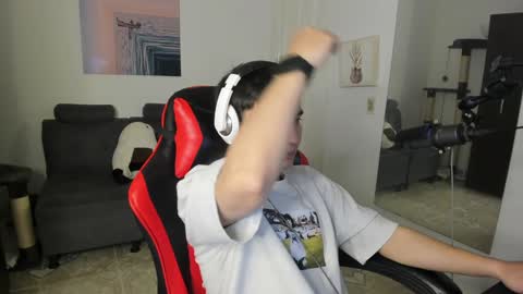 B L A K E online show from December 25, 3:18 am