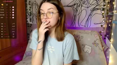 Elizabeth online show from May 8, 11:21 pm