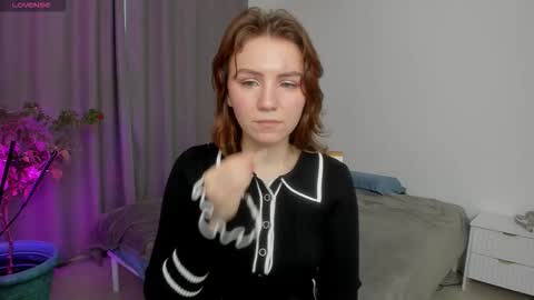 Snapshot of _bramble_ chatting on November 21, 10:47 am Bramble online show from November 21, 10:47 am