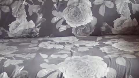 Snapshot of _bunny_b chatting on April 5, 7:38 am I will be back soon online show from April 5, 7:38 am