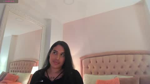 Snapshot of _cailyn chatting on July 3, 10:49 pm cailyn online show from July 3, 10:49 pm