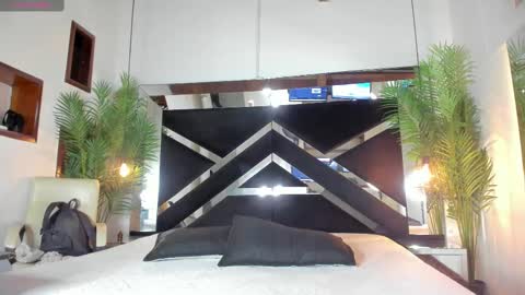 Candy online show from March 12, 6:00 pm