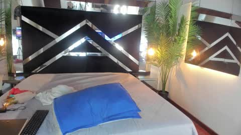 Candy online show from September 14, 2:05 pm