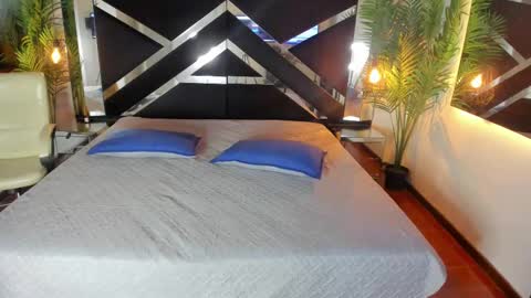 Candy online show from September 23, 6:00 pm