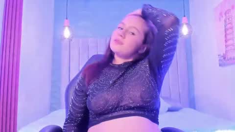 Snapshot of _candy_sweet18_ chatting on June 5, 1:01 am _candy_sweet18_ online show from June 5, 1:01 am
