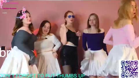 Snapshot of _capybara0_0 chatting on November 25, 9:31 am _capybara0_0 online show from November 25, 9:31 am