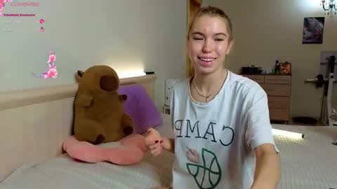 Snapshot of _capybara0_0 chatting on November 30, 9:08 pm _capybara0_0 online show from November 30, 9:08 pm