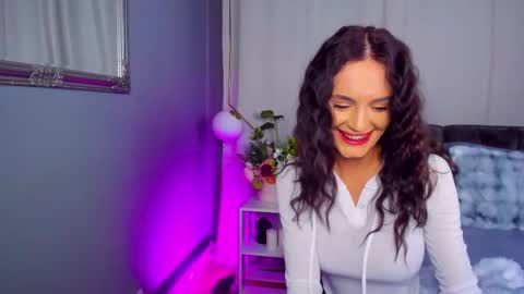 Snapshot of _carlawhite_ chatting on March 25, 4:40 am _carlawhite_ online show from March 25, 4:40 am