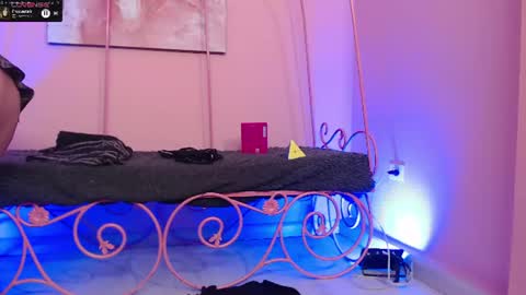 Snapshot of _carlotta_x chatting on July 21, 11:51 pm Carlotta Fiore online show from July 21, 11:51 pm