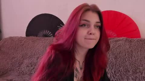 Snapshot of _caroline_coy chatting on July 13, 1:14 pm Caroline online show from July 13, 1:14 pm