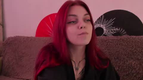 Snapshot of _caroline_coy chatting on August 5, 1:03 pm Caroline online show from August 5, 1:03 pm