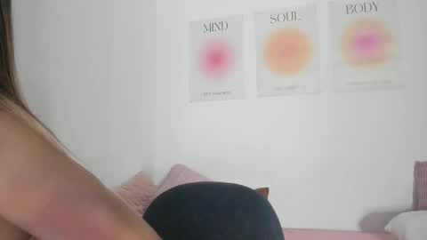 Snapshot of _cat_18 chatting on February 25, 2:10 am You can Call me Kitty Cat online show from February 25, 2:10 am