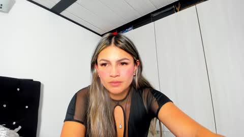 Bella  online show from December 27, 11:10 pm