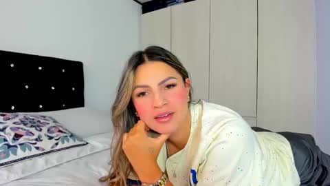 Bella  online show from February 24, 8:14 pm