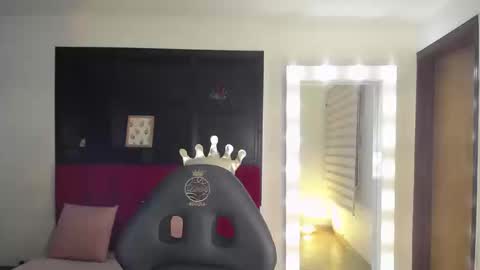 _charlotte_collins_ online show from September 20, 4:30 pm