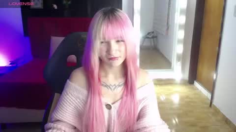 _charlotte_collins_ online show from June 12, 3:11 pm