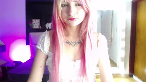 _charlotte_collins_ online show from June 23, 4:16 pm