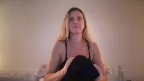 Chelsea xo online show from February 6, 5:01 am