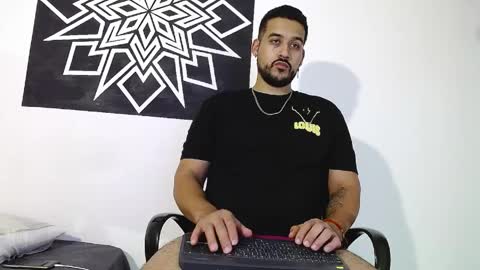 Snapshot of _christopher_dennis_ chatting on May 21, 2:07 am CRIS online show from May 21, 2:07 am