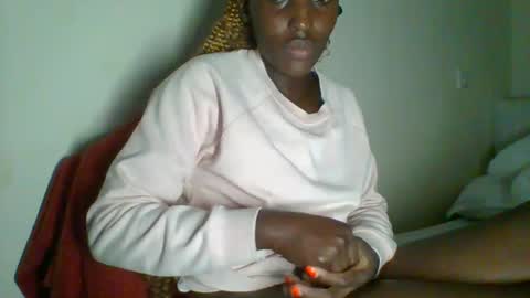 Snapshot of _clara01 chatting on January 30, 1:10 pm clara online show from January 30, 1:10 pm