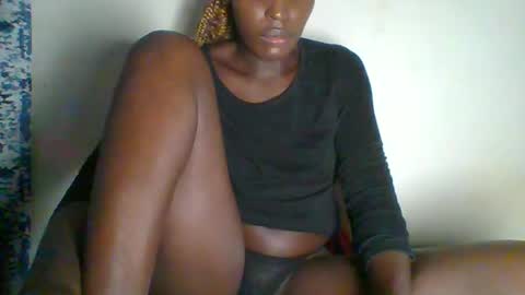 Snapshot of _clara01 chatting on February 2, 11:40 am clara online show from February 2, 11:40 am