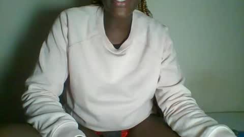 Snapshot of _clara01 chatting on February 7, 8:22 am clara online show from February 7, 8:22 am